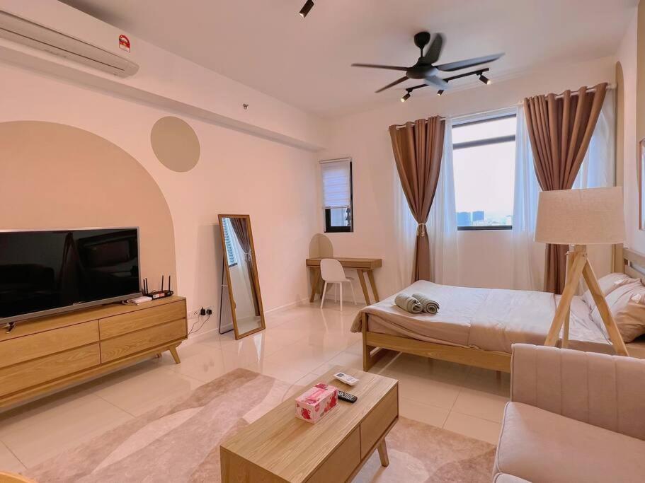 Spacious Connecting 4px, Chambers Kl, Walking Distance To Lrt, Mrt, Sunway Putra Mall & Pwtc