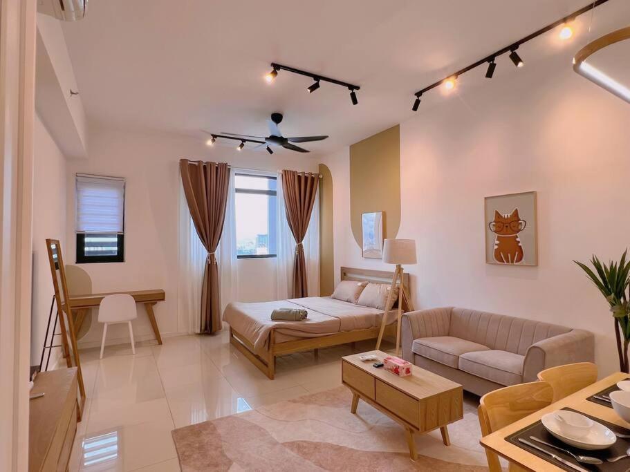 Spacious Connecting 4px, Chambers Kl, Walking Distance To Lrt, Mrt, Sunway Putra Mall & Pwtc