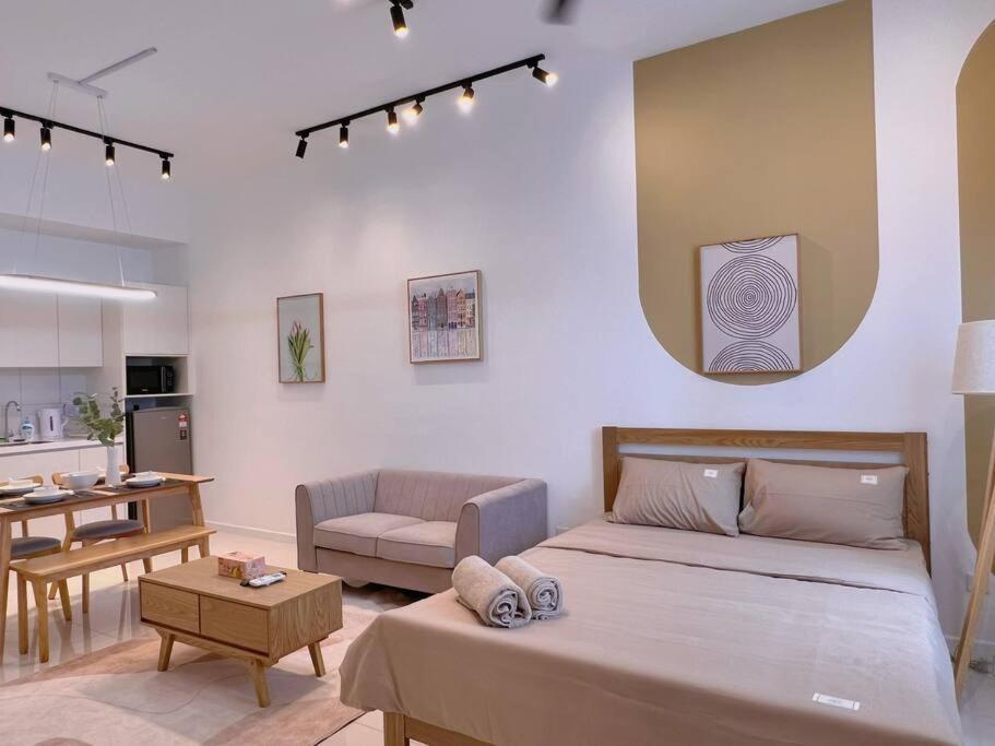 Spacious Connecting 4px, Chambers Kl, Walking Distance To Lrt, Mrt, Sunway Putra Mall & Pwtc *